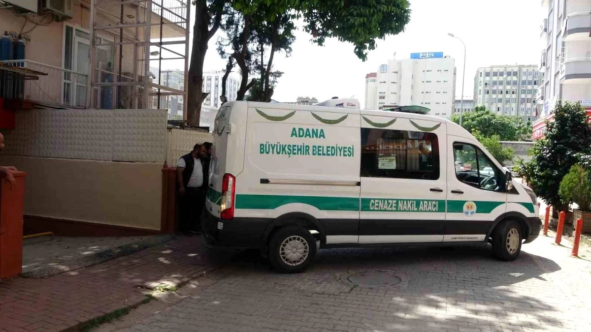 Adana'da elektrikli bisiklet kazasında hamile kadın hayatını kaybetti, bebeği sezaryen ile kurtarıldı