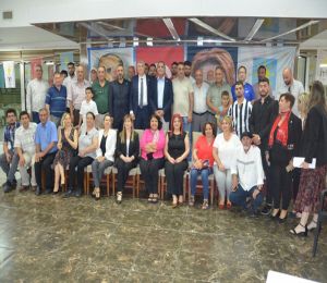 İzmir'de AK Parti'den İYİ Parti'ye toplu katılım