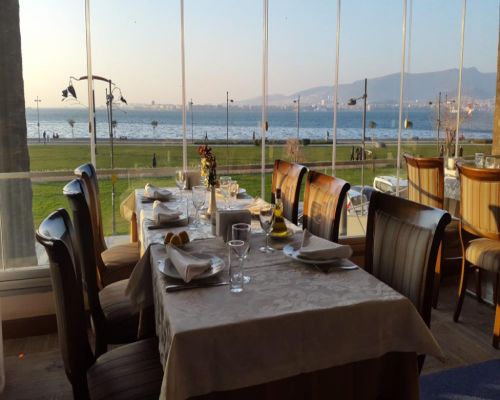 Veli Usta Körfez Restaurant Balık Pişiricisi