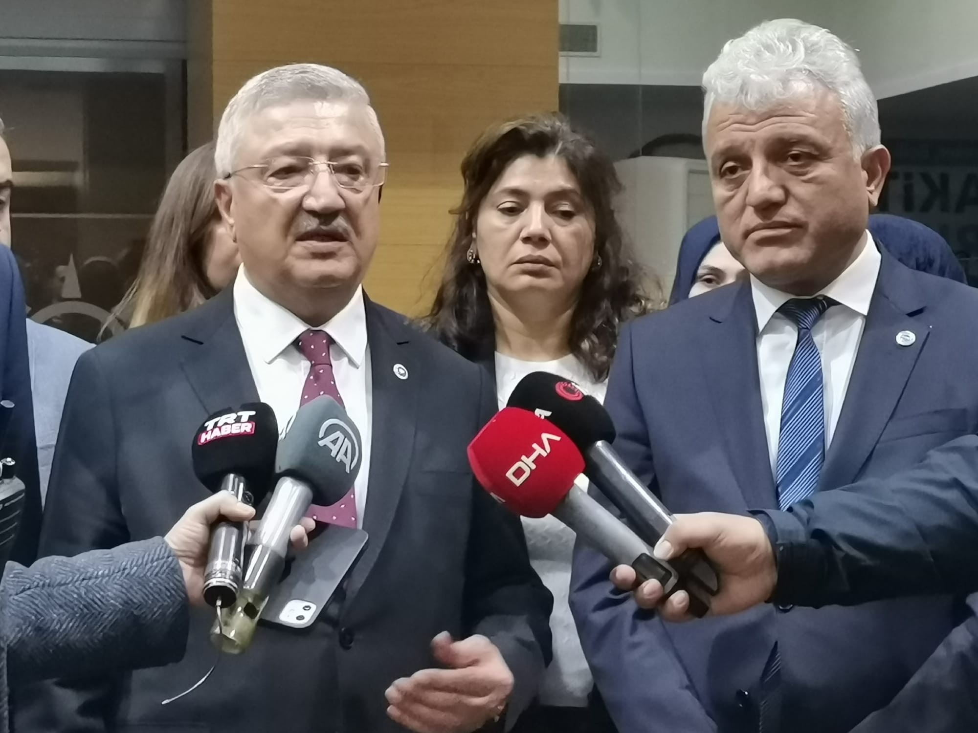 AK Partili Nasır depremzedelerle buluştu; Sorunlar hızlı bir şekilde çözüme kavuşturulacak