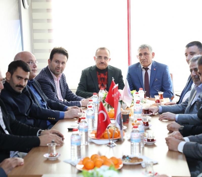 AK Partili Sürekli'den Kılıçdaroğlu tepkisi: 'Darbeye darbe, teröriste terörist diyemeyenlerin...'