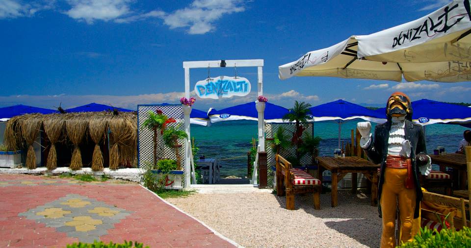 Denizaltı Cafe Fotoğrafları