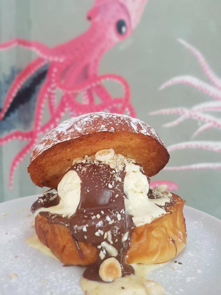 Bready Burger Fotoğrafları