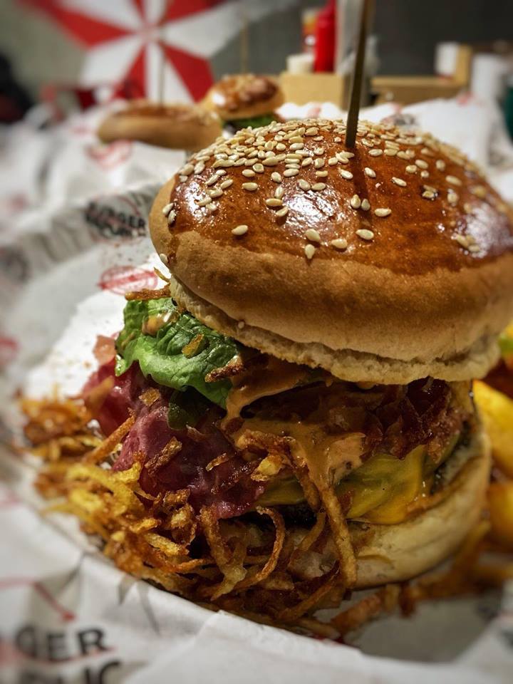 Burger Republic Atakent Fotoğrafları