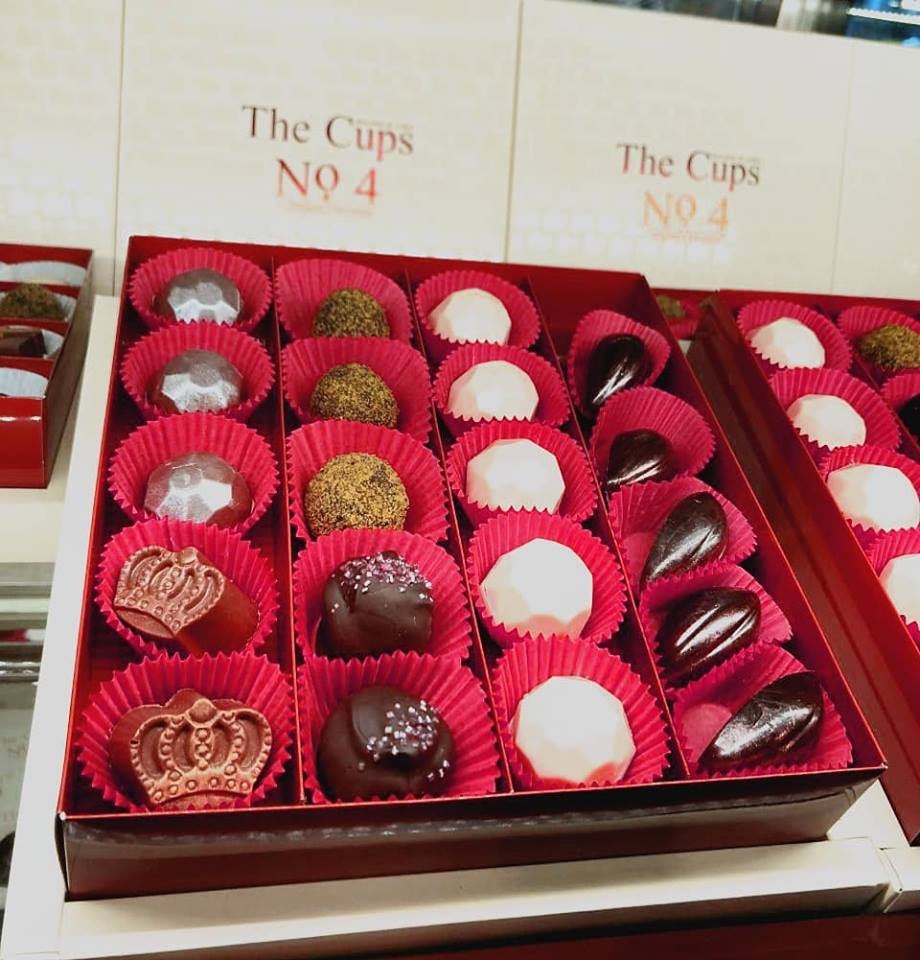 The Cups No.4 Fotoğrafları