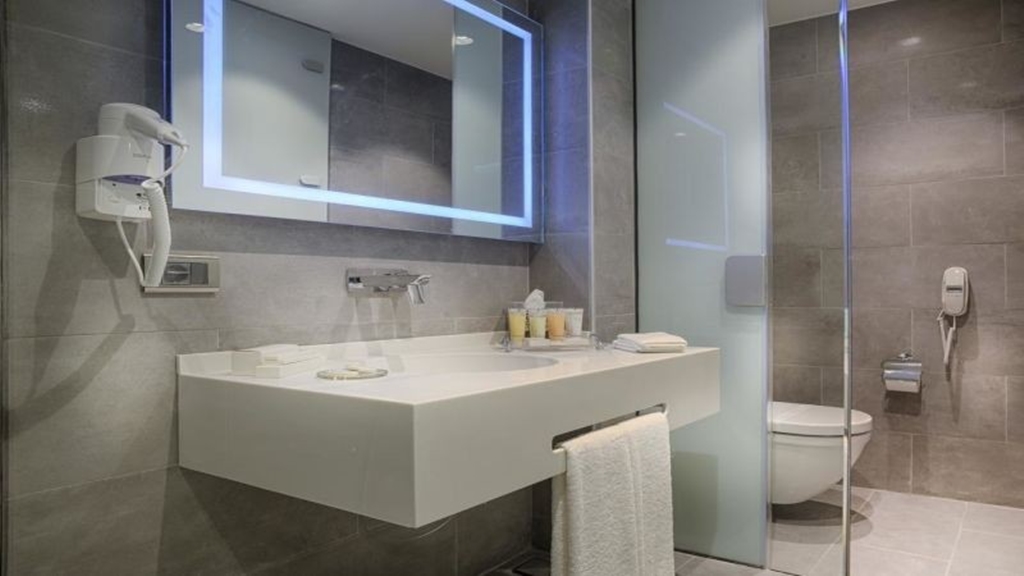 TAV Airport Hotel İzmir Fotoğrafları