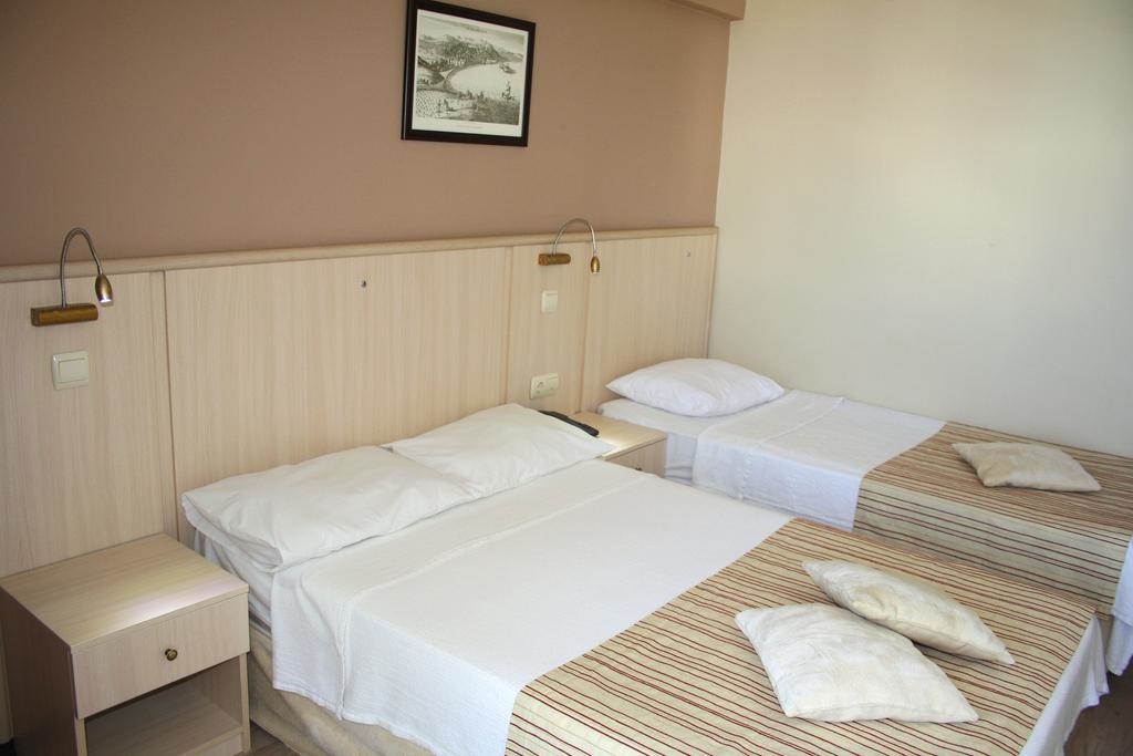 İleri Hotel & Apartments Fotoğrafları