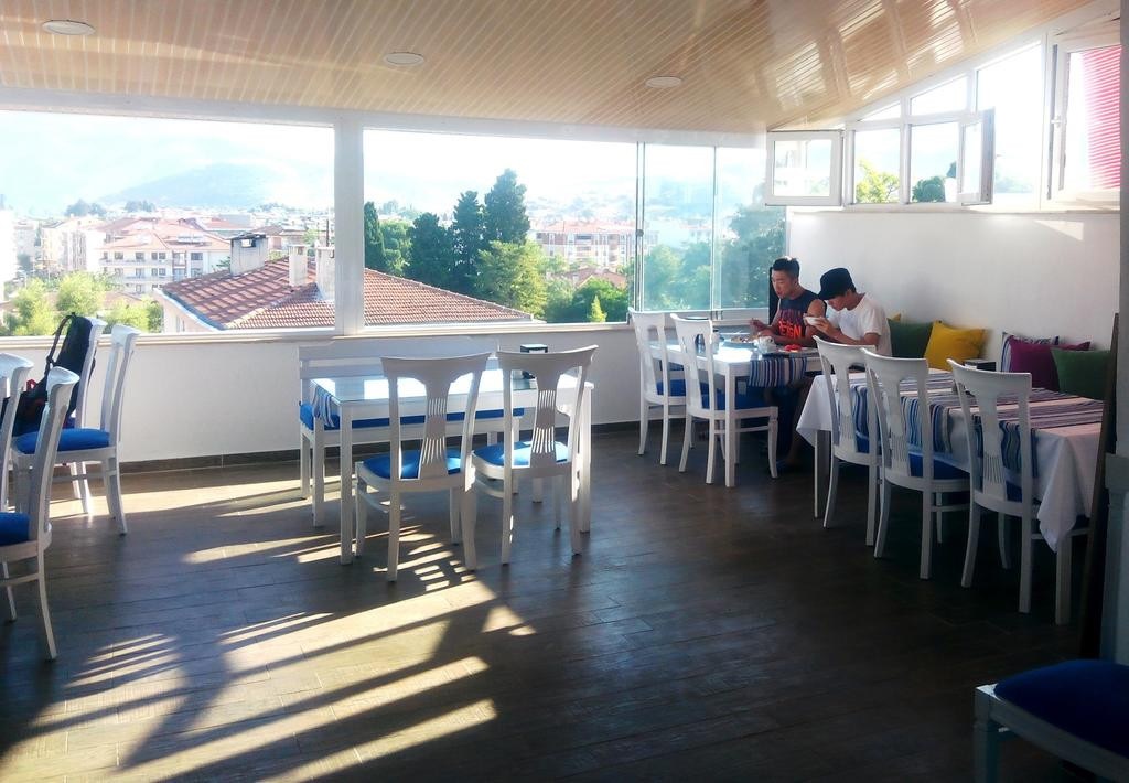 Ürkmez Hotel Fotoğrafları
