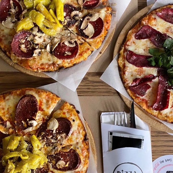Pizza Locale Fotoğrafları