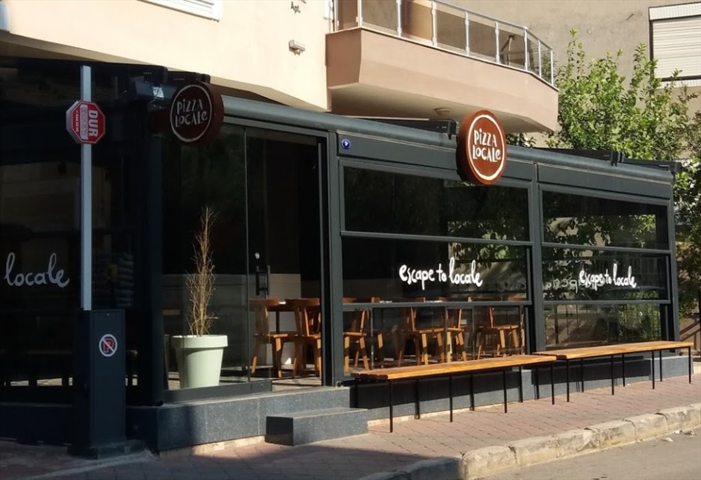 Pizza Locale Fotoğrafları