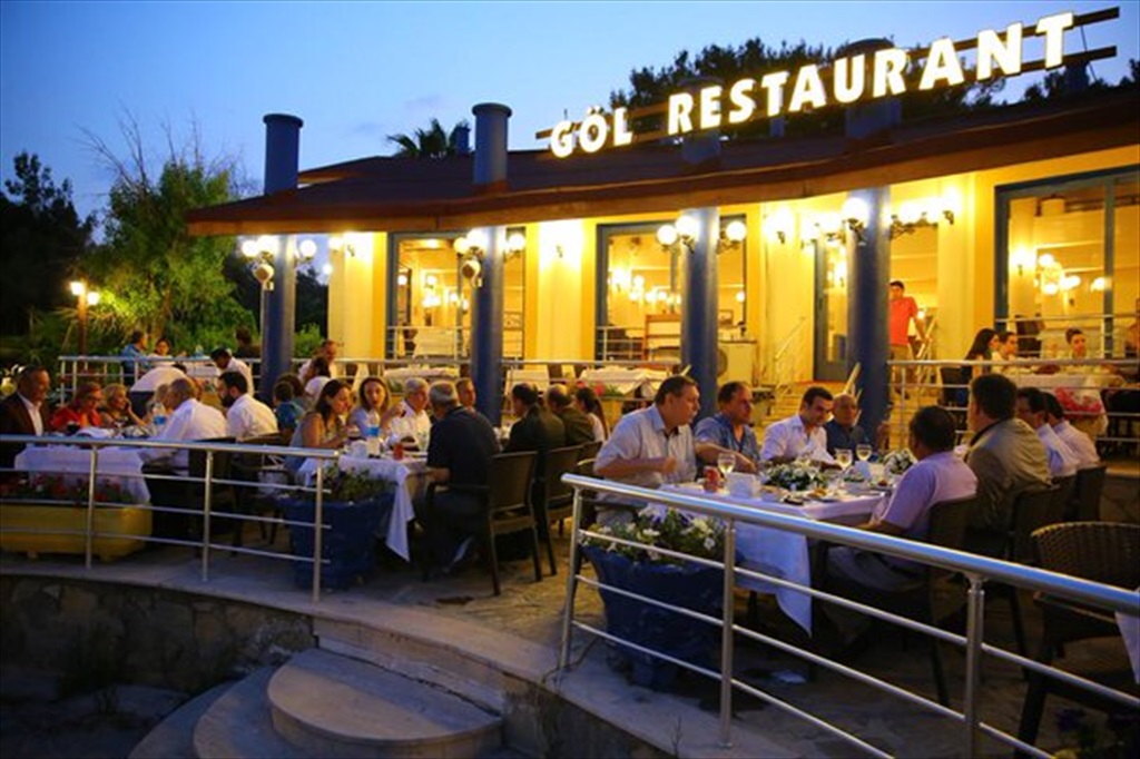 Göl Restoran Fotoğrafları