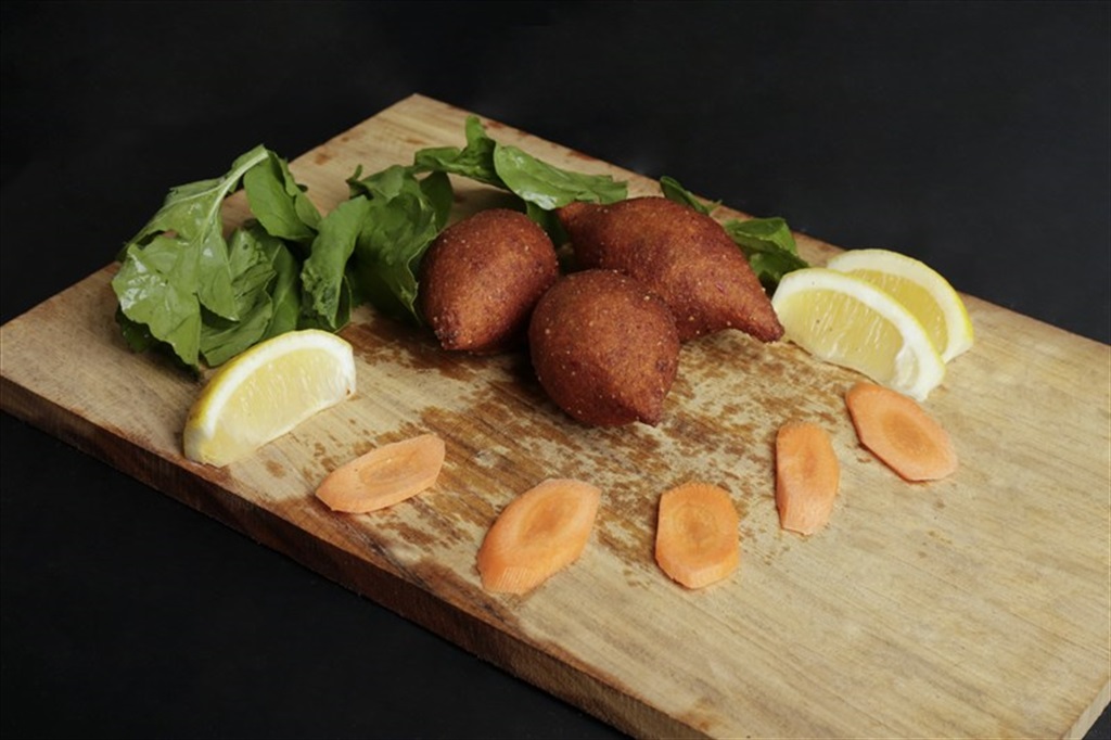 Ay İpek Fotoğrafları