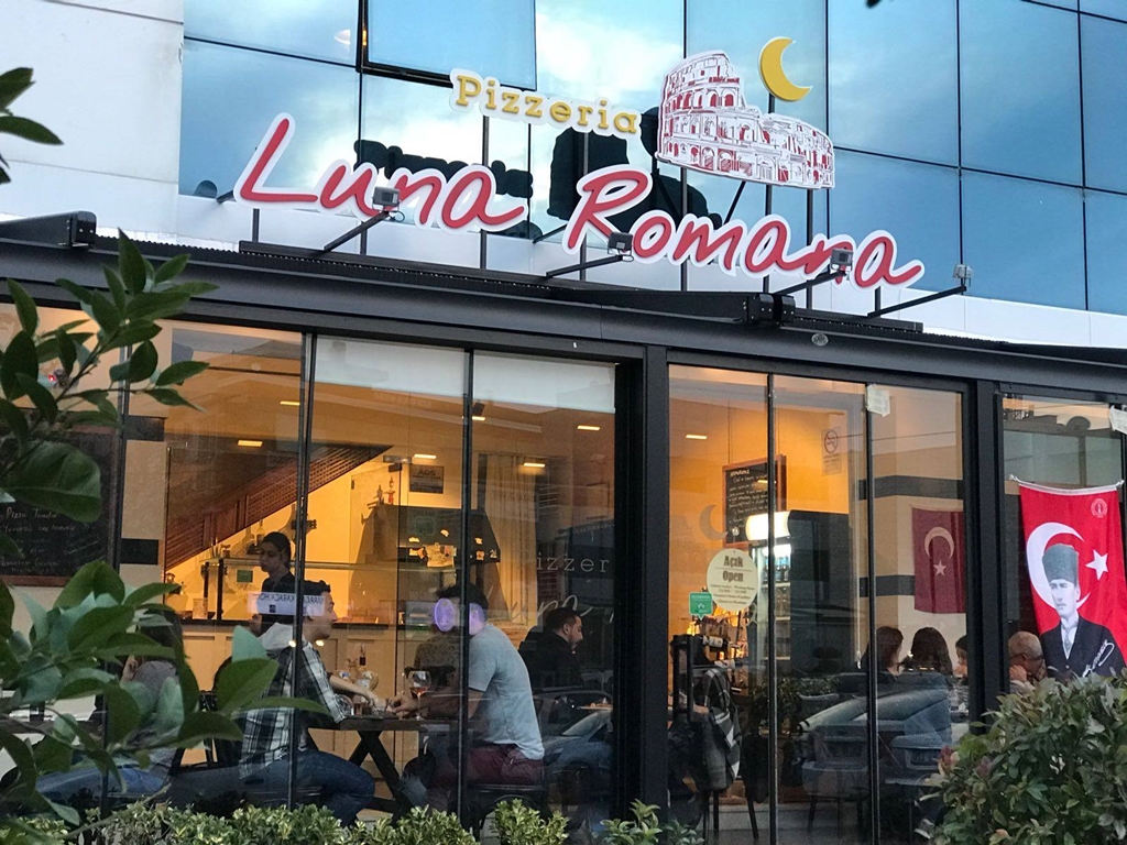 Pizzaria Luna Romana Fotoğrafları