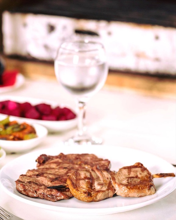 Cavit'in Yeri Kendin Pisir Kendin Ye Fotoğrafları