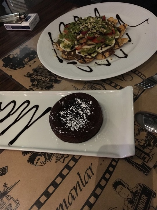 Bir Zamanlar Cafe Fotoğrafları