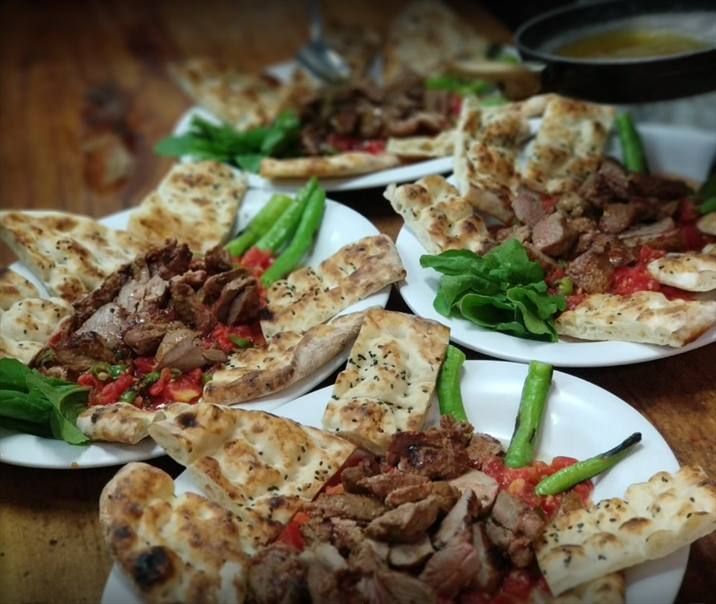 Gaziantepliler Mustafa Usta Kebap Salonu Fotoğrafları