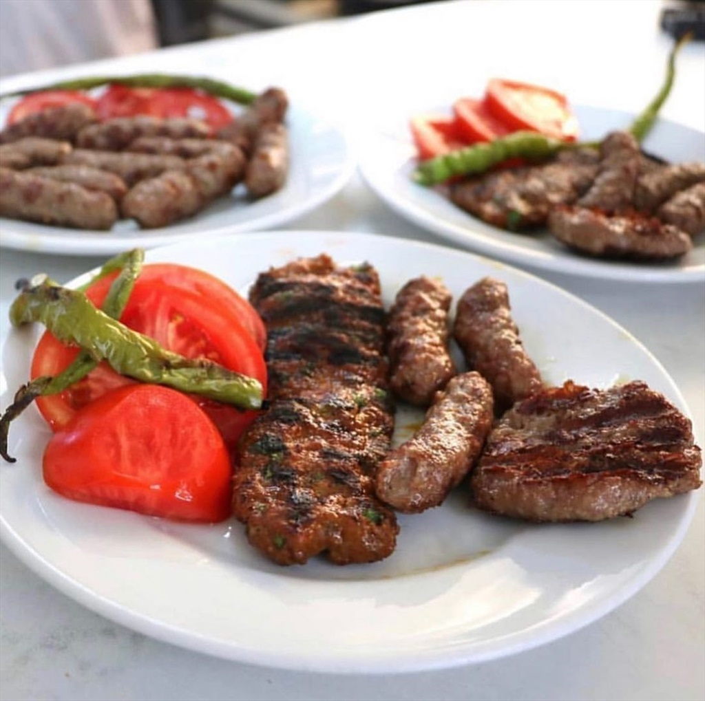 Bizim İnegöl Köftecisi Fotoğrafları