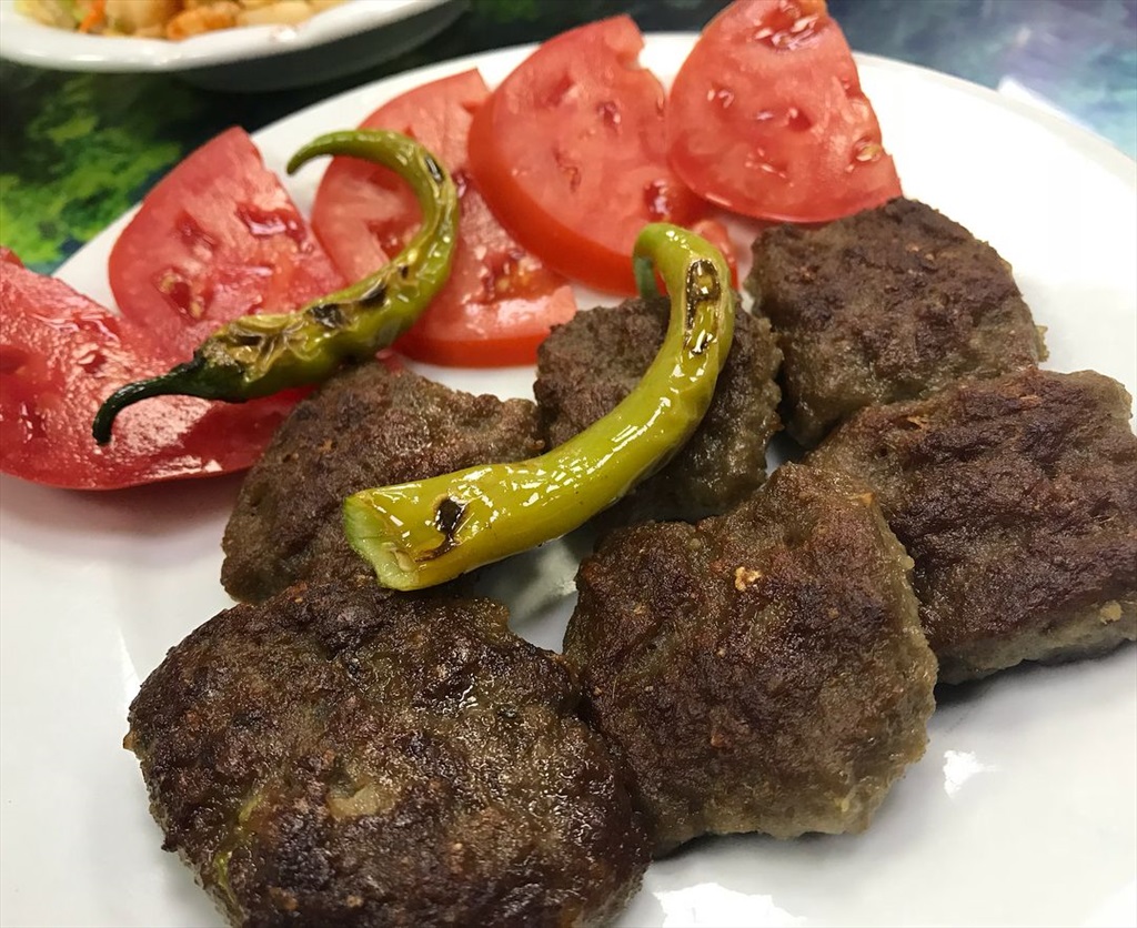 Çiçeksever Köfte Salonu Fotoğrafları