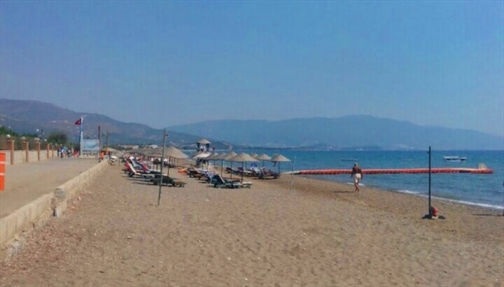 Doğanbey Havacılar Sitesi Önü Plajı Fotoğrafları