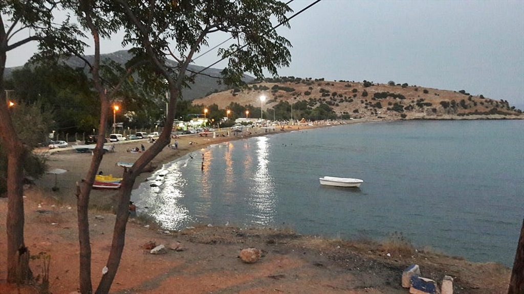 Ahmetbeyli Halk Plajı Fotoğrafları