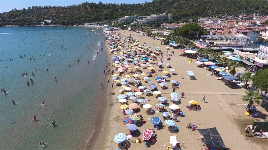 Ahmetbeyli Halk Plajı Fotoğrafları