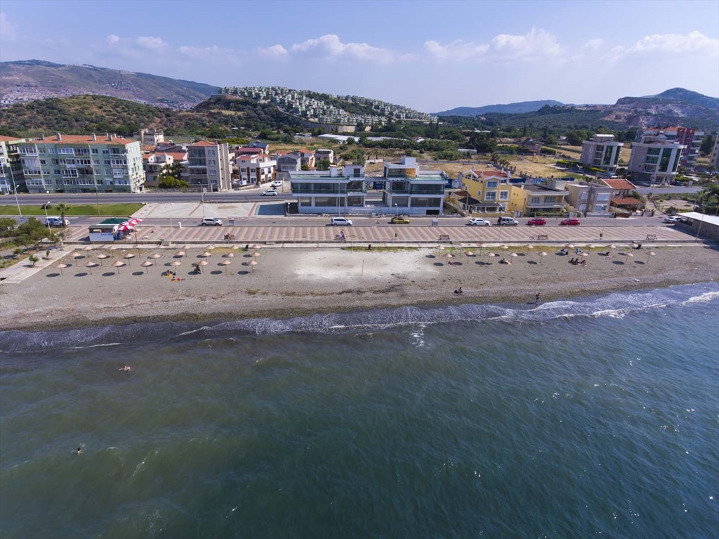 Güzelbahçe Belediyesi 2. Liman Halk Plajı Fotoğrafları