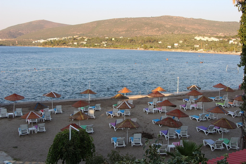 Deçemko Tatil Köyü Plajı Fotoğrafları