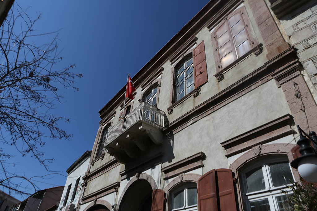 Pratik Kız Sanat Okulu Fotoğrafları