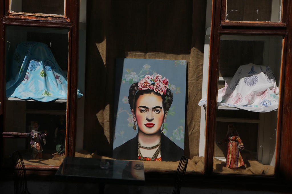 Pratik Kız Sanat Okulu Fotoğrafları