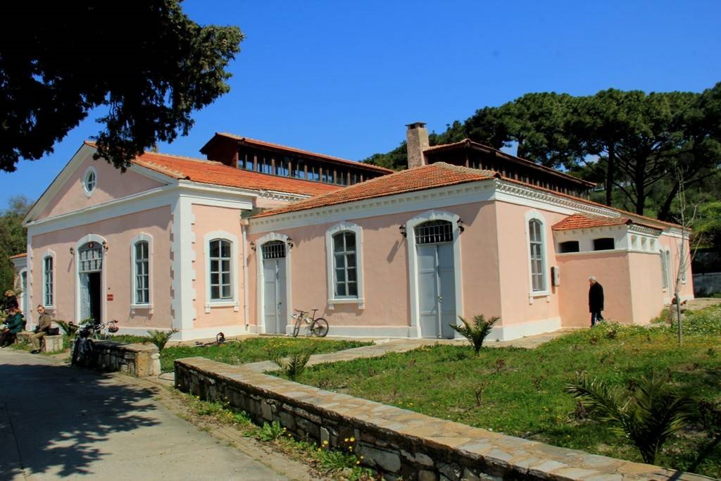 Urla Tahaffuzhanesi Fotoğrafları