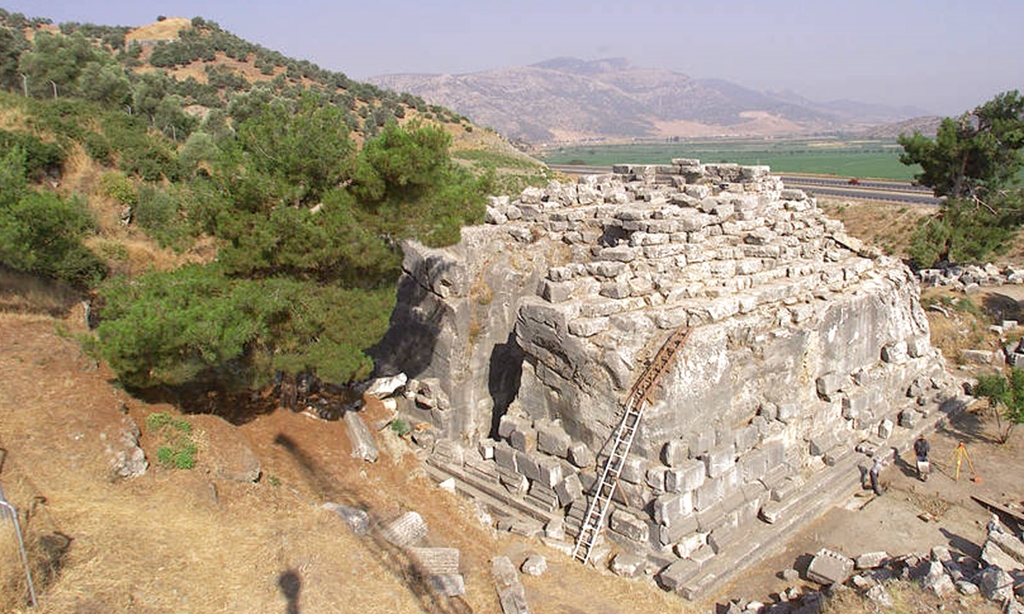 Belevi Mezar Anıtı Fotoğrafları