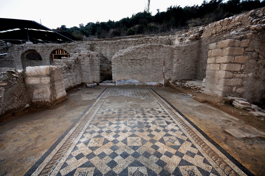 Metropolis Antik Yerleşimi Fotoğrafları