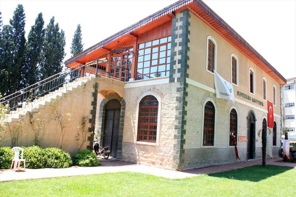 Torbalı Hipodrom Binası Fotoğrafları