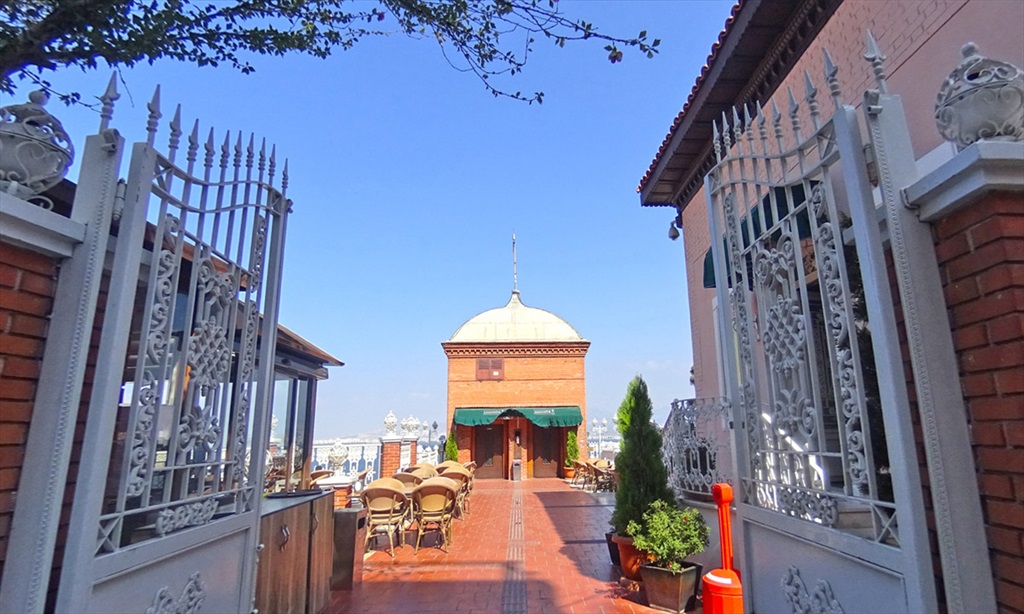 Tarihi Asansör Fotoğrafları