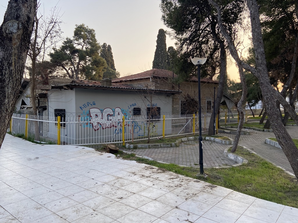 Buca Tren İstasyonu Fotoğrafları