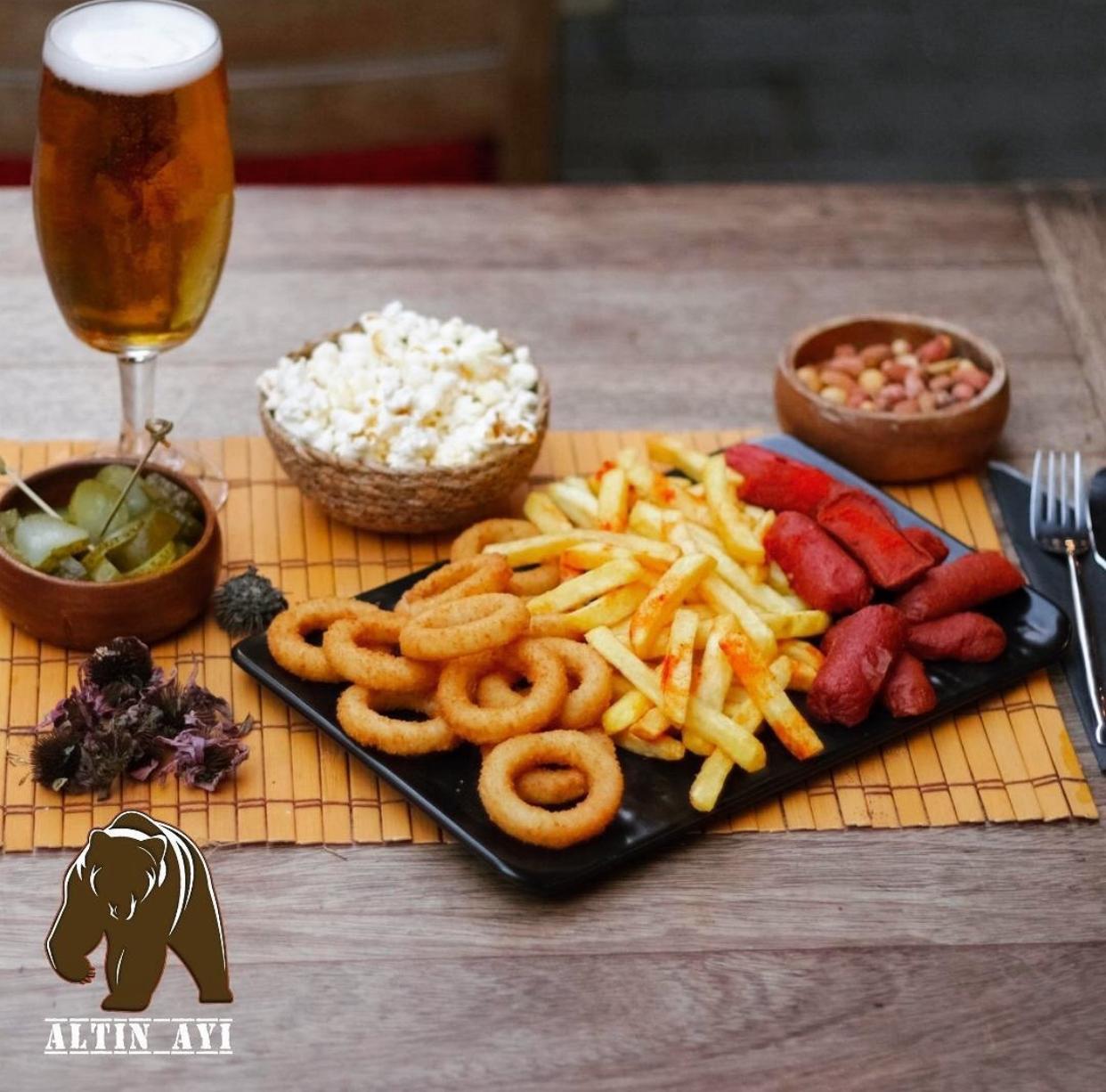 Altın Ayı Pub Fotoğrafları
