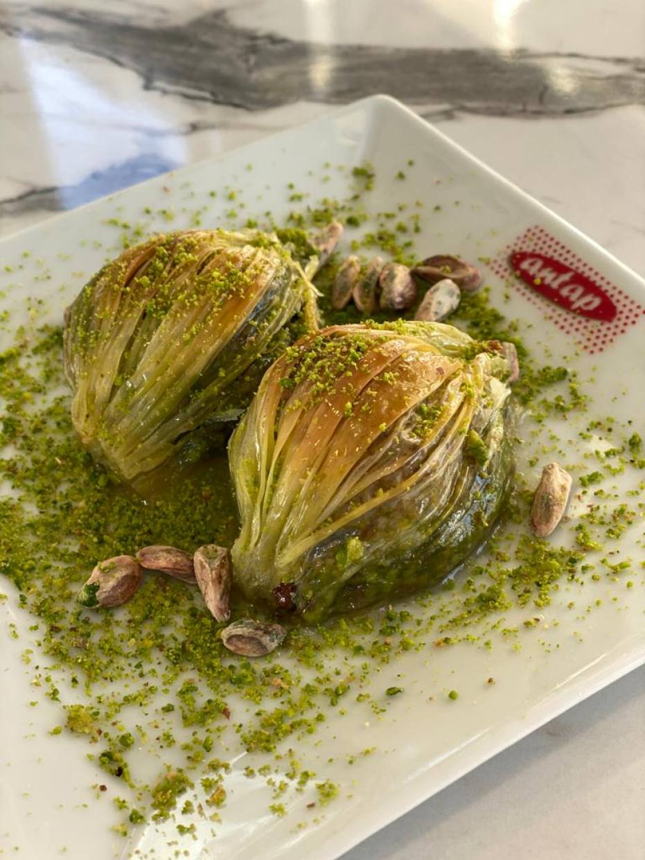 Antap Baklava Bostanlı Fotoğrafları