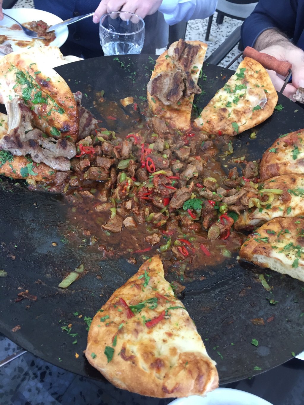 Ayipek Doner Kebap Salonu Fotoğrafları