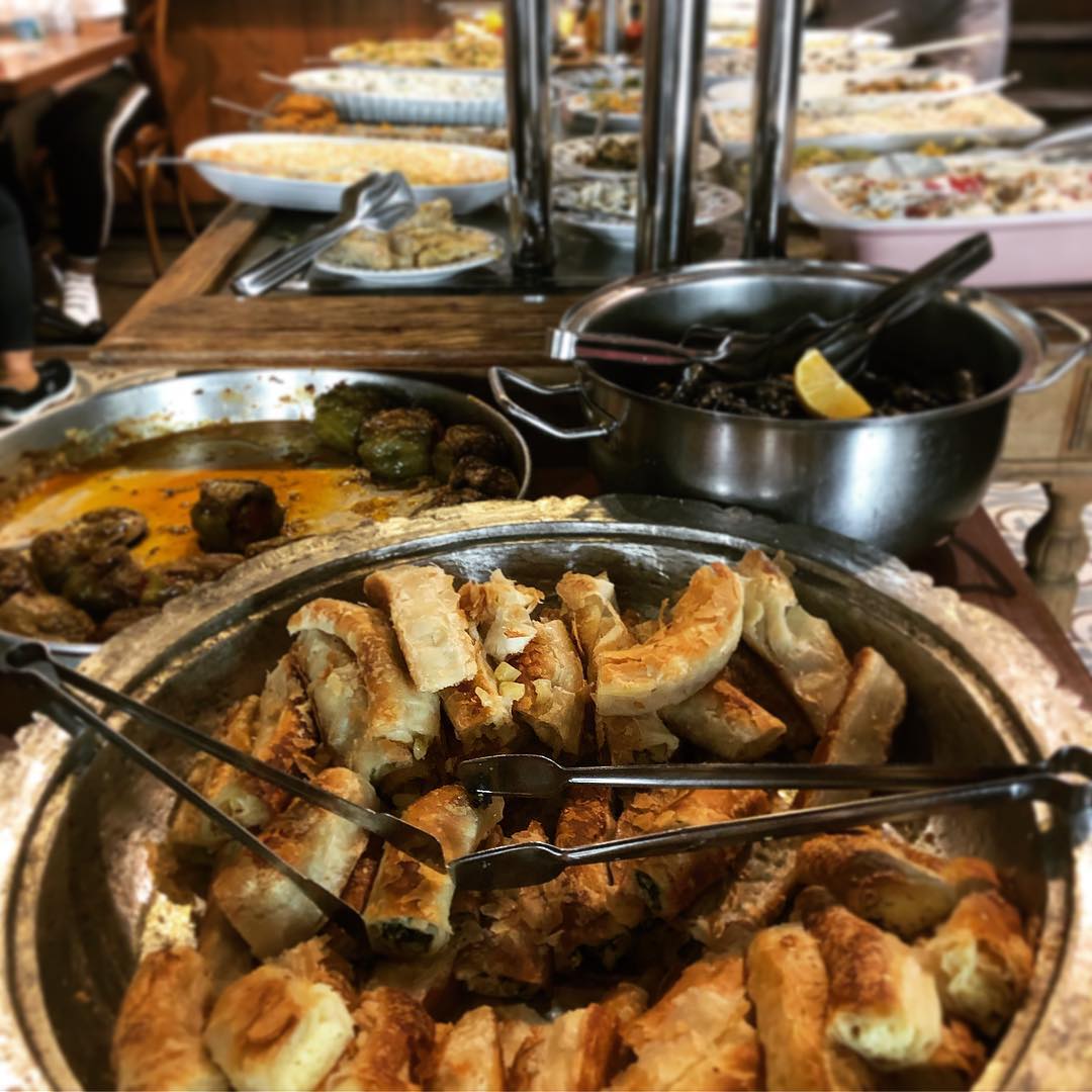 Ayşa Boşnak Börekçisi & Ev Yemekleri Fotoğrafları
