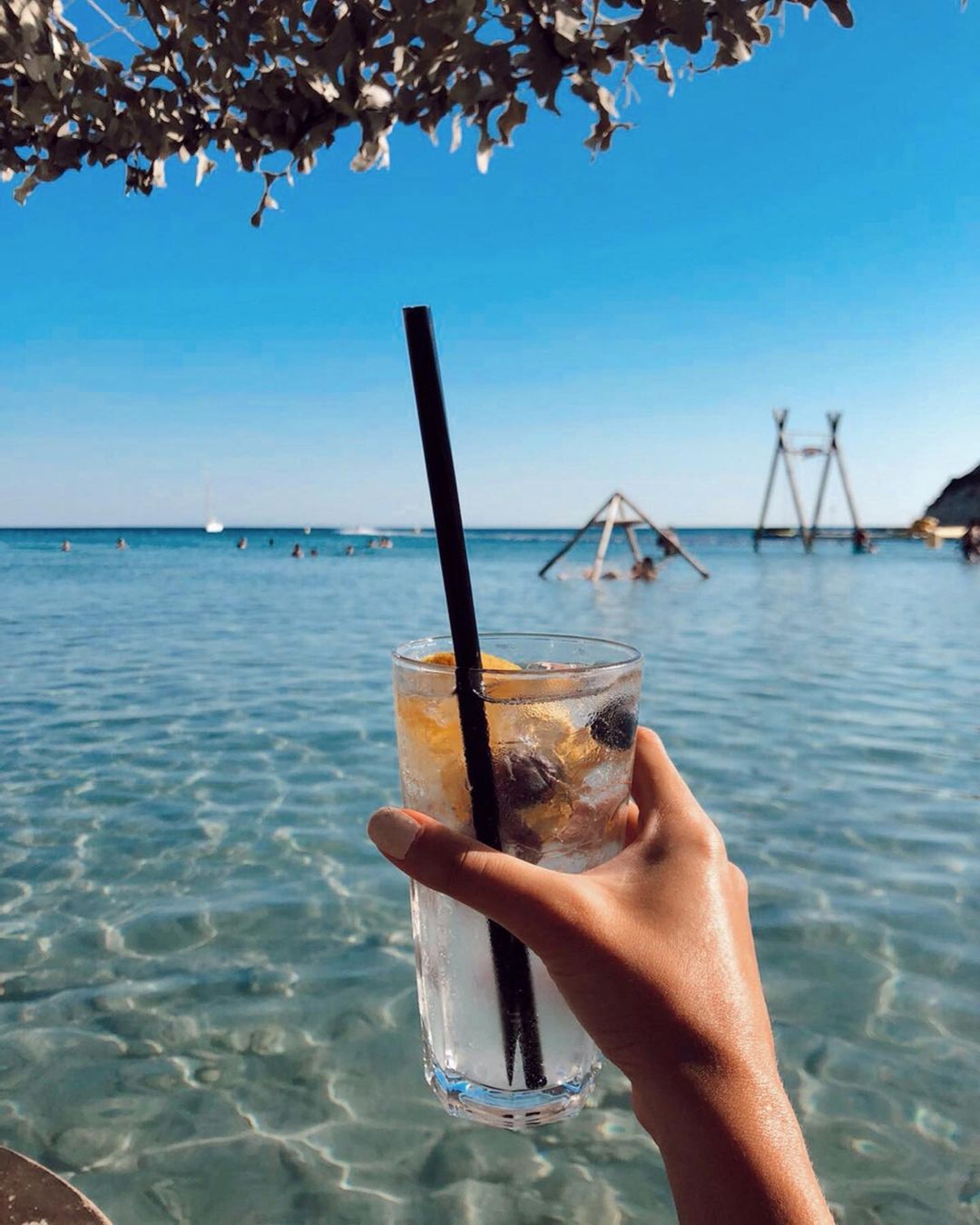 Fly-Inn Beach Fotoğrafları
