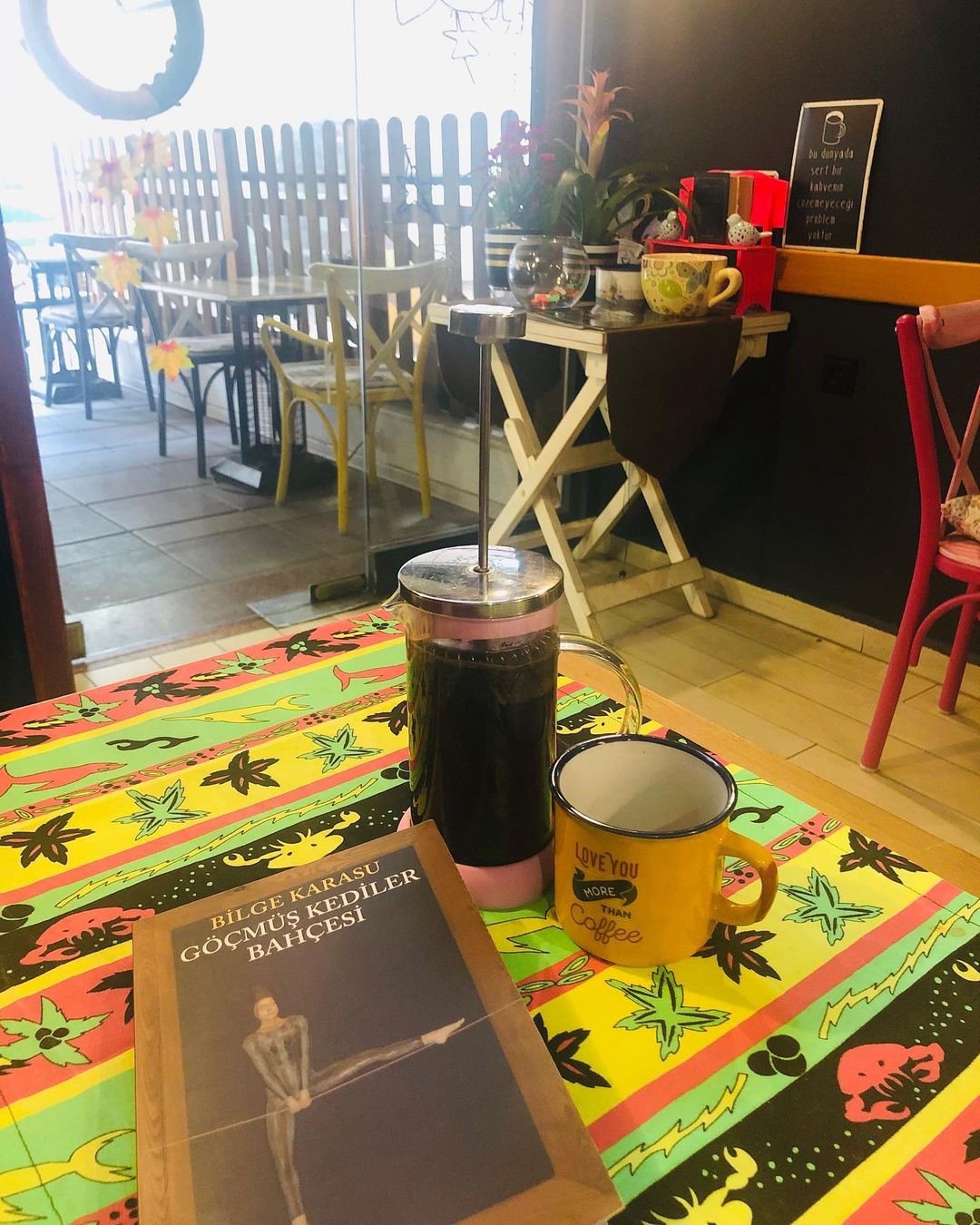 Enfes Şeyler Cafe & Bistro Fotoğrafları