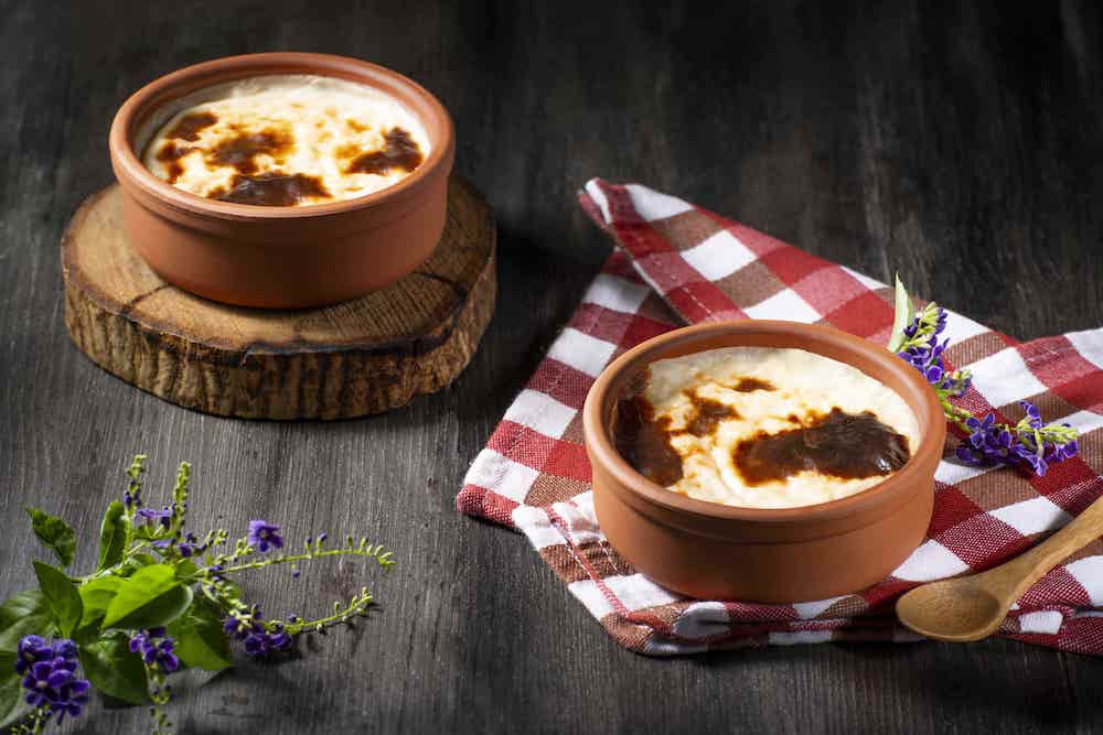 HİSARÖNÜ SÜT TATLILARI Fotoğrafları