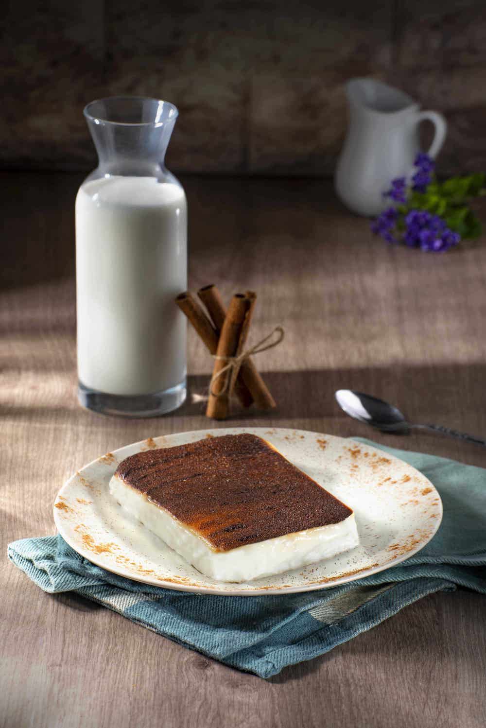 HİSARÖNÜ SÜT TATLILARI Fotoğrafları