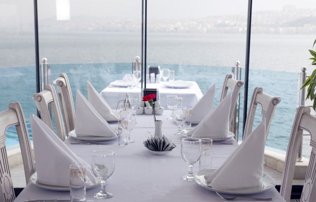 Boğaziçi Restaurant Üçkuyular Fotoğrafları