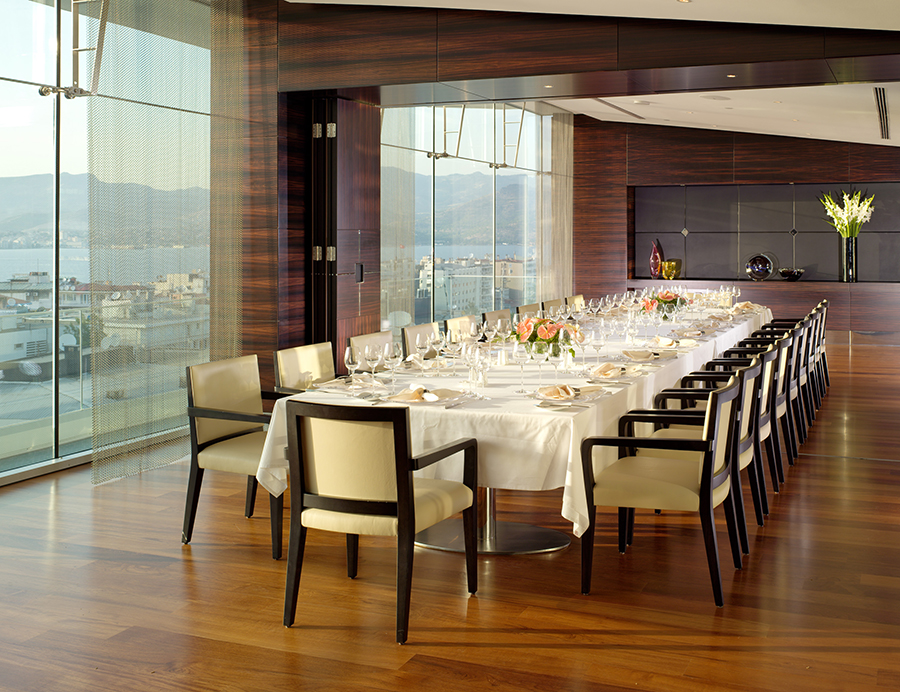 Swissotel Büyük Efes Equinox Restaurant Fotoğrafları