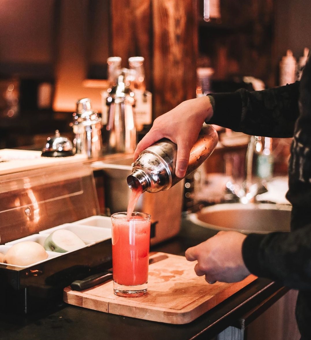 Kelepçe Cafe & Bar Fotoğrafları