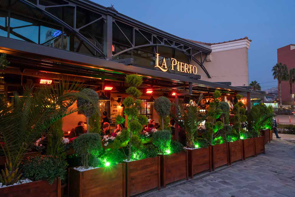La Pierto Pub & Restaurant Fotoğrafları