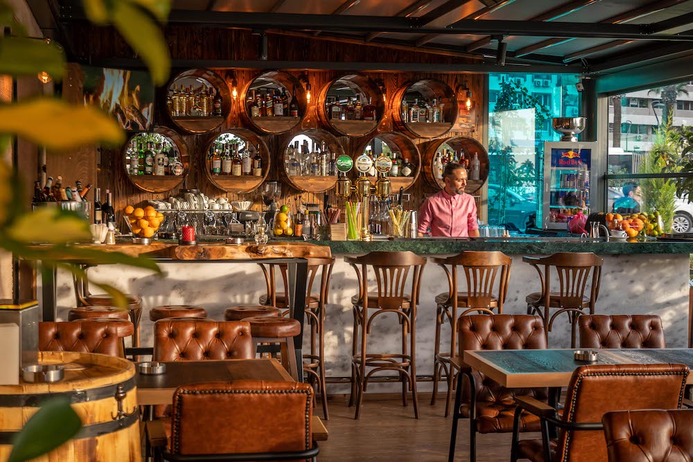 La Pierto Pub & Restaurant Fotoğrafları