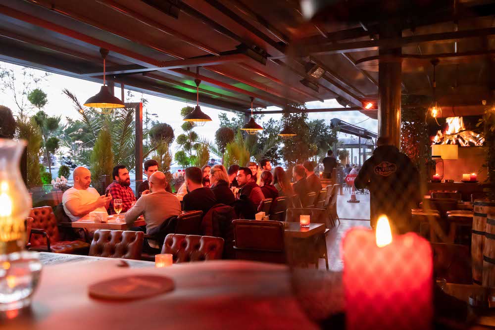 La Pierto Pub & Restaurant Fotoğrafları