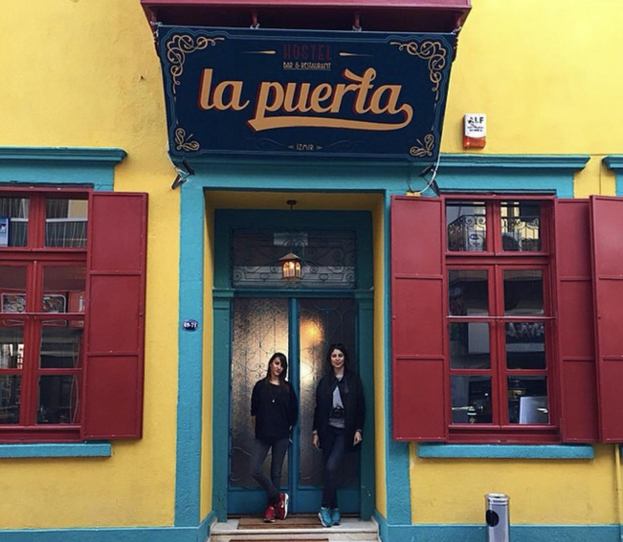 La Puerta Alsancak Fotoğrafları